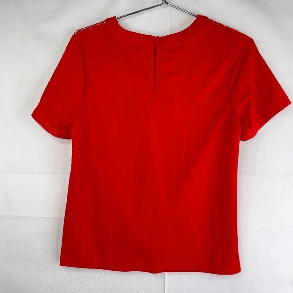 Adelyn Rae Red Twist Front Keyhole Top - Picture 6 of 13
